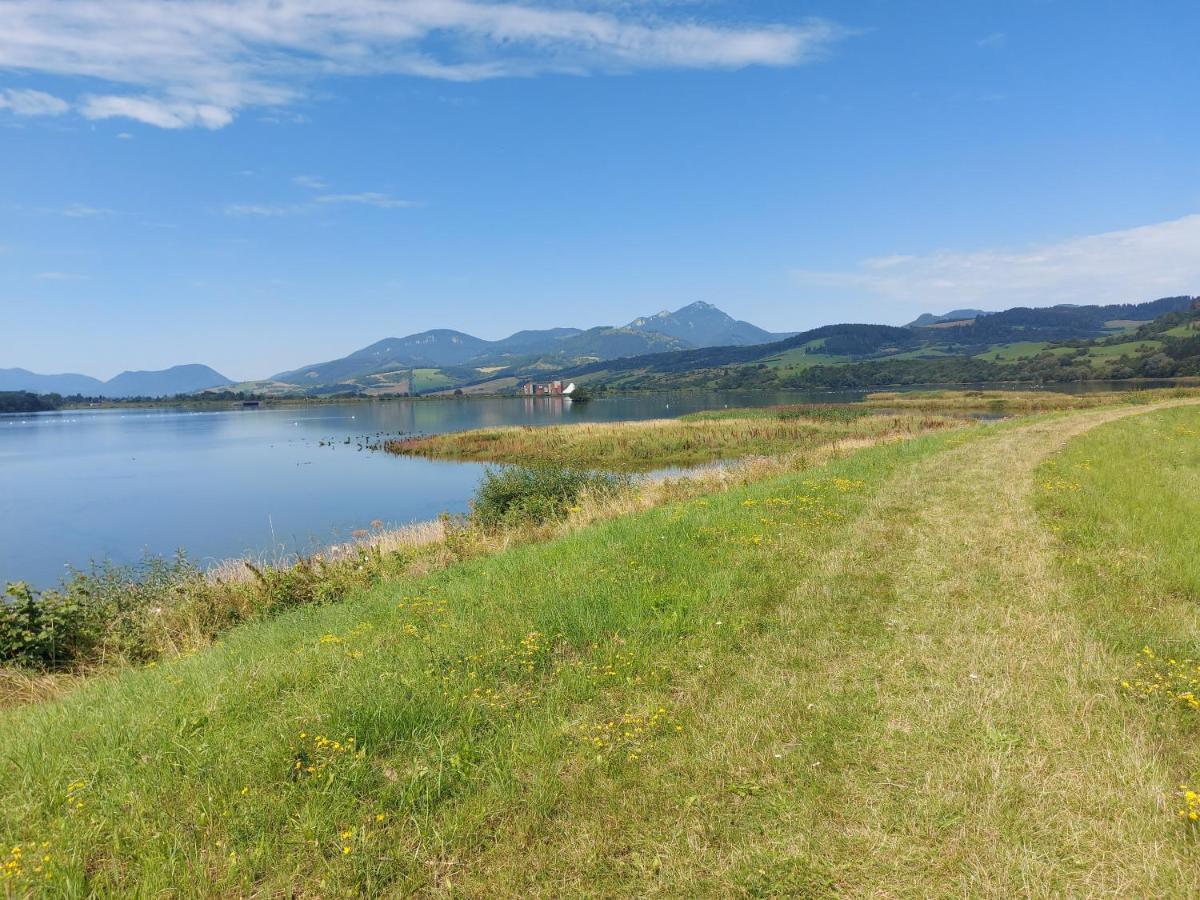 Chalupy Tri Grose Vlasky Bešeňová Exteriör bild