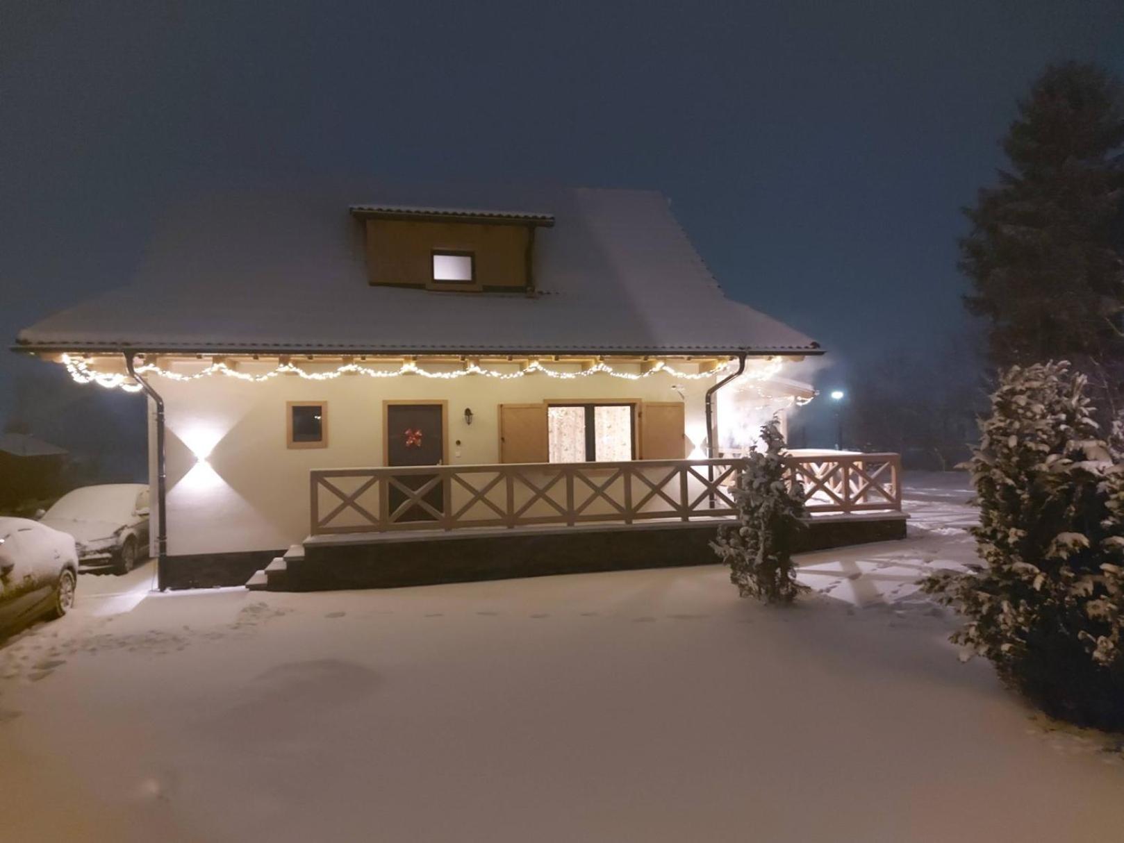 Chalupy Tri Grose Vlasky Bešeňová Exteriör bild
