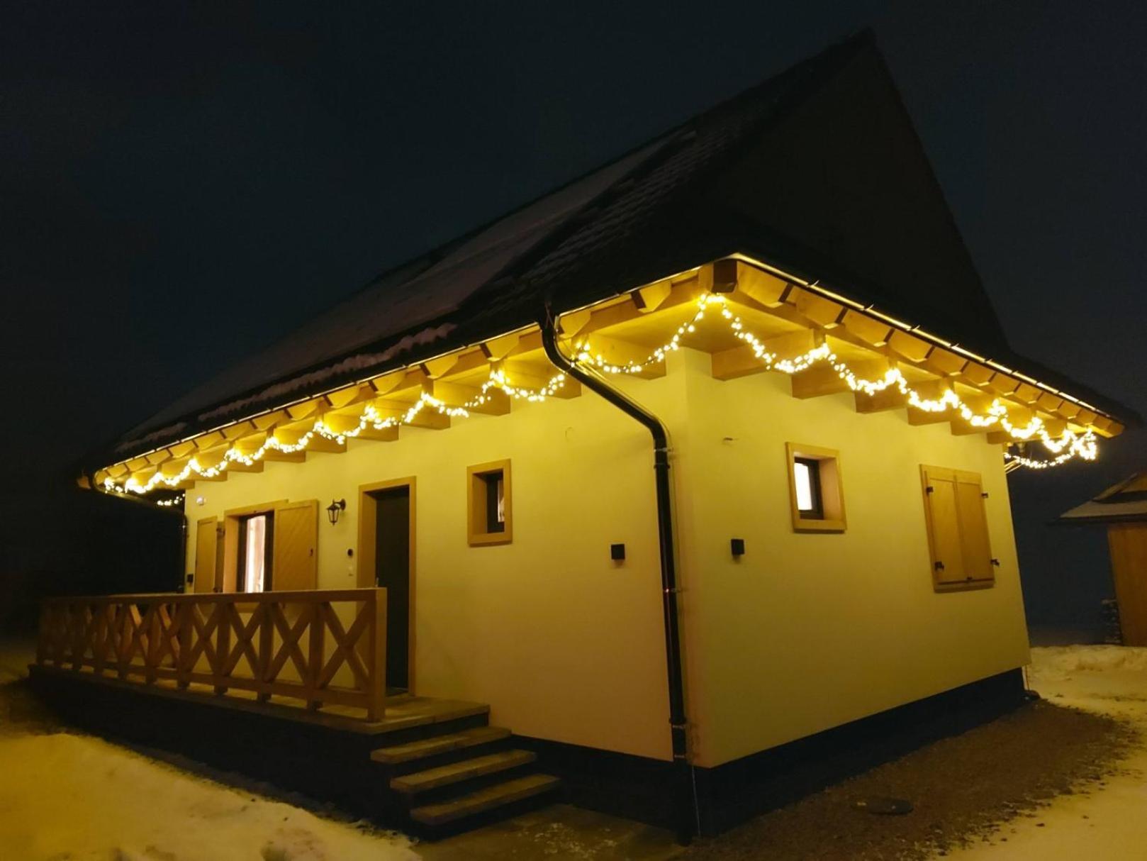 Chalupy Tri Grose Vlasky Bešeňová Exteriör bild