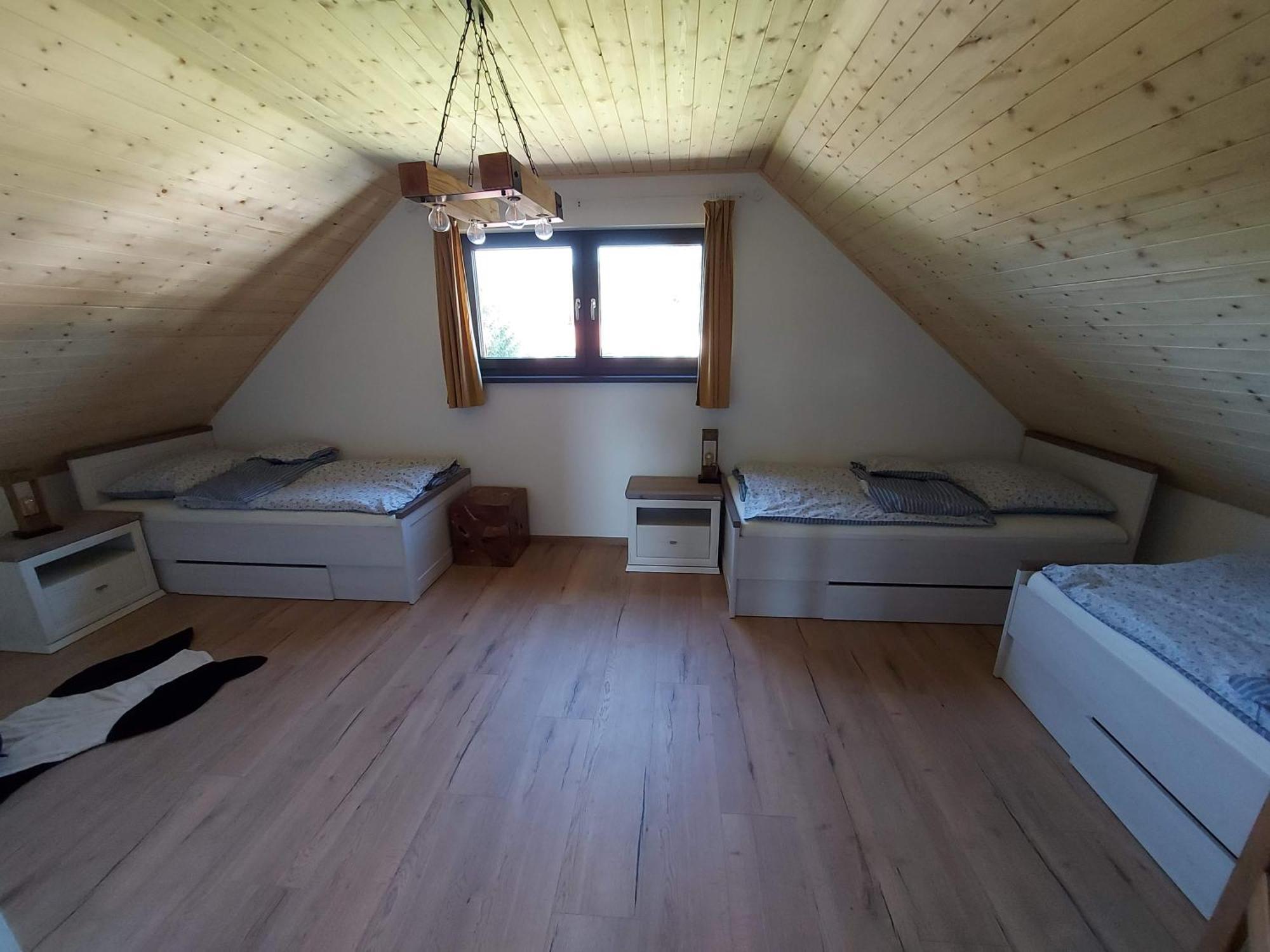 Chalupy Tri Grose Vlasky Bešeňová Exteriör bild